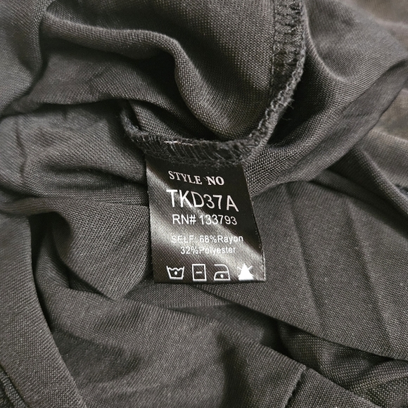 POL Women's Oversized Long Sleeve Black Mineral Wash Dress Size Small Boho - Picture 7 of 8